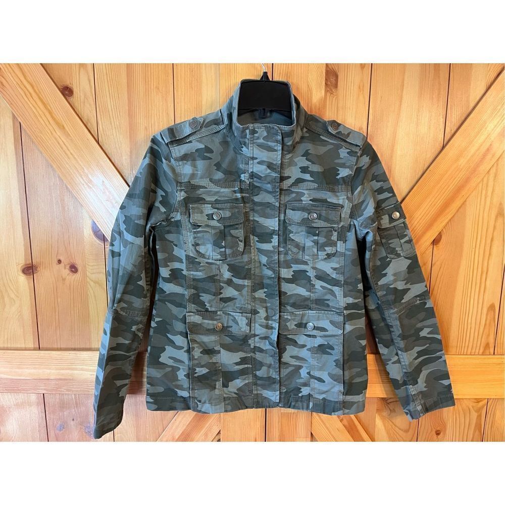 Harper and liv small camouflage jacket. (2100)